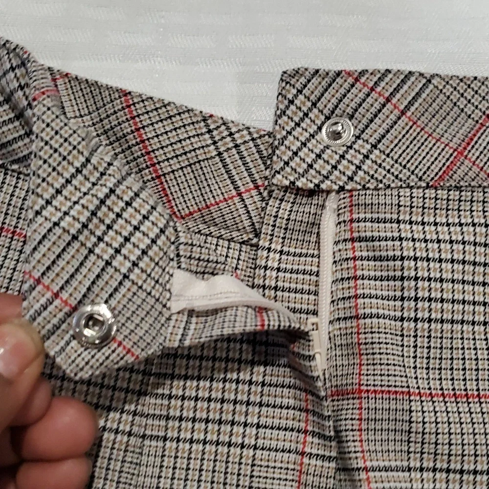 Divided Plaid Pleated school girl  Preppy  Micro Mini Skirt - Picture 6 of 8